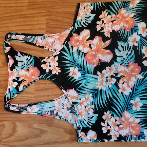 PINK Victoria's Secret Racerback Tank - Picture 6 of 6